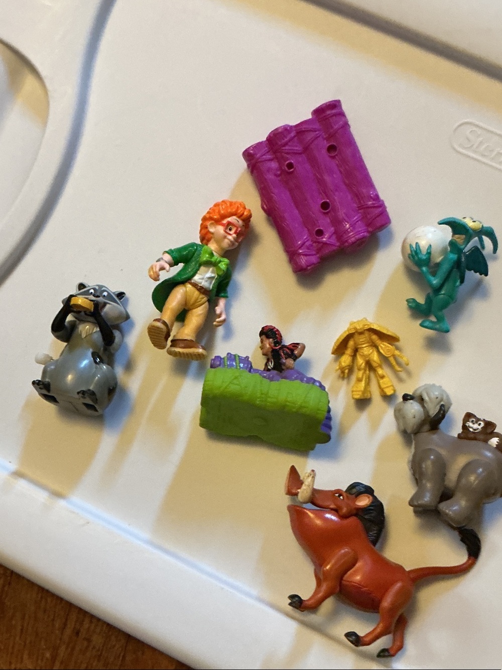 Assorted Kids meal Toy Figure lot - 90s